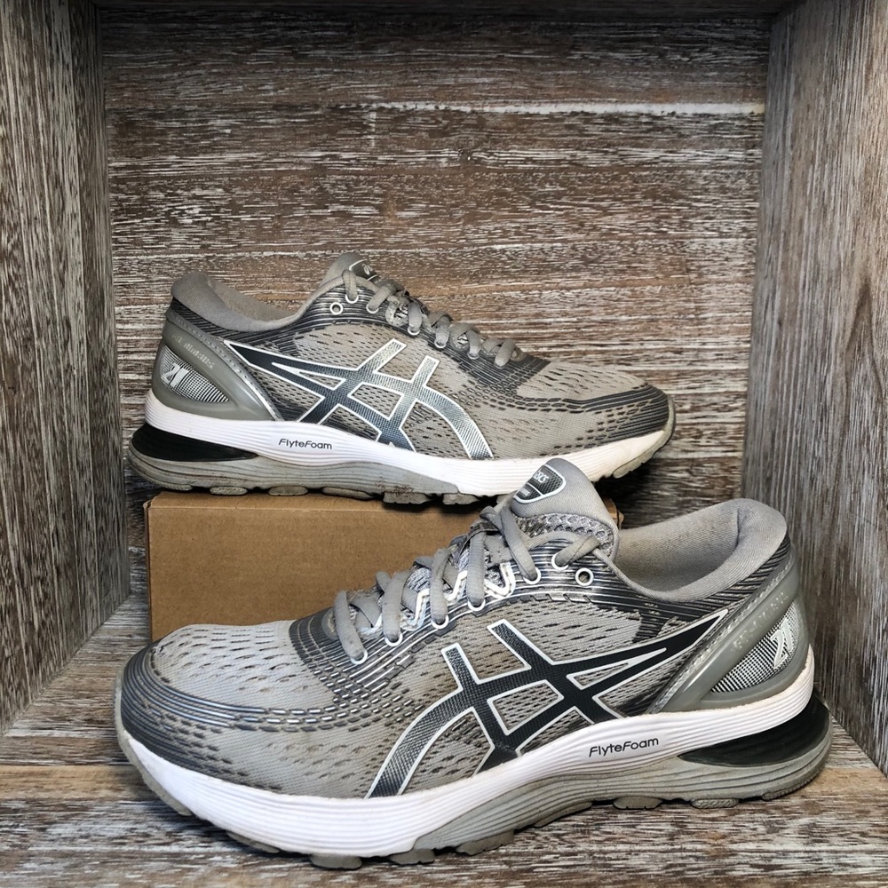 Asics Womens Gel Nimbus 21 1012A156 Gray Running - Picture 1 of 8